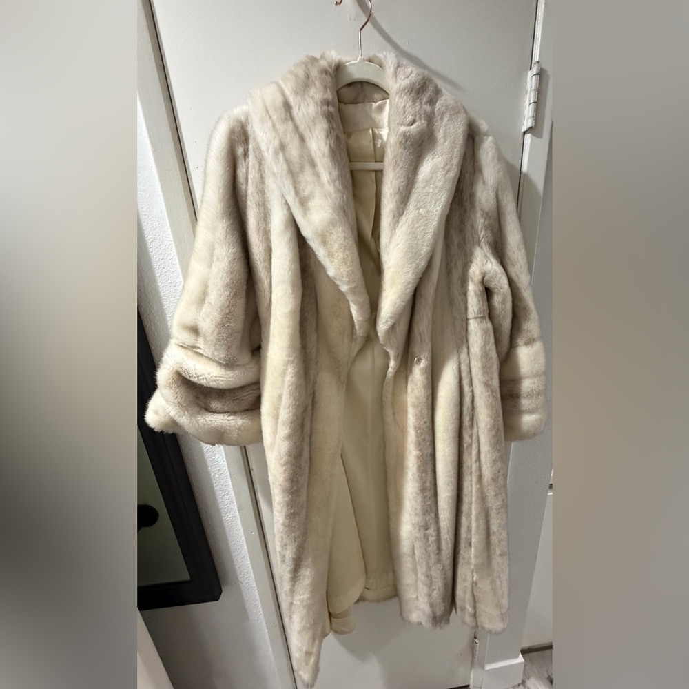 Vintage Fur Coat Elegant Cream Size Womens Med 20th Century 70s - Picture 2 of 9